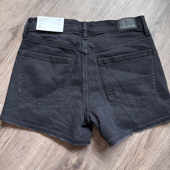 American Eagle Outfitters Black 4" Perfect Short - Size 000 / 23W - Brand New - Picture 9 of 10